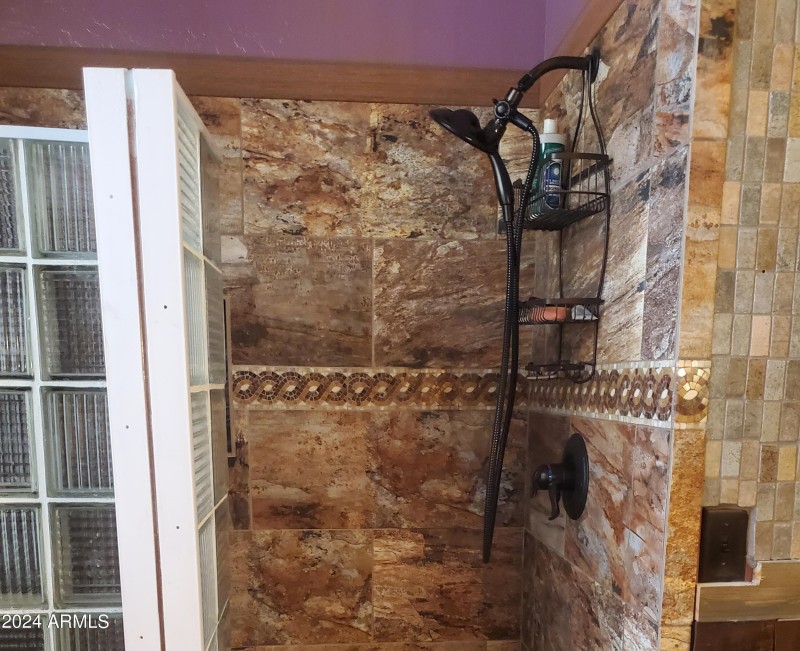 master shower upper