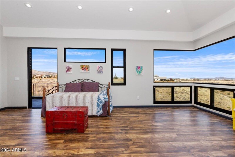 33-2nd Primary Suite