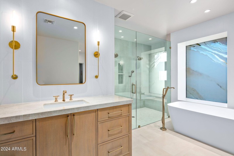 37-web-or-mls-Primary Bath