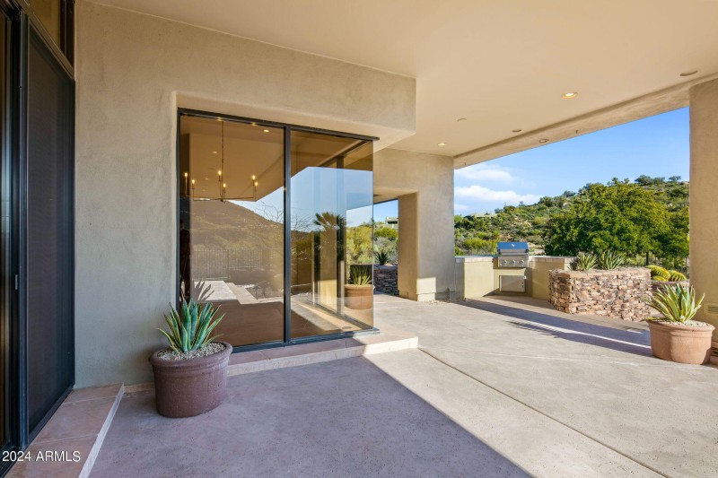 48-web-or-mls-Outdoor Living Area