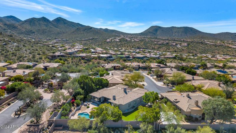 10940 E Cosmos Cir-large-035-006-10940 E