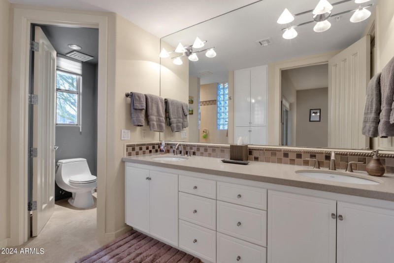 39-web-or-mls-10751-e-candlewood-dr