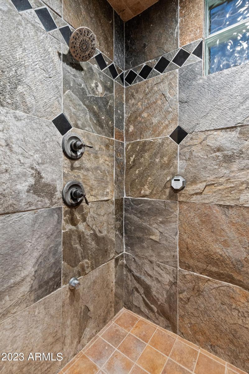 5529 W Pinnacle Hill Dr (small)-41