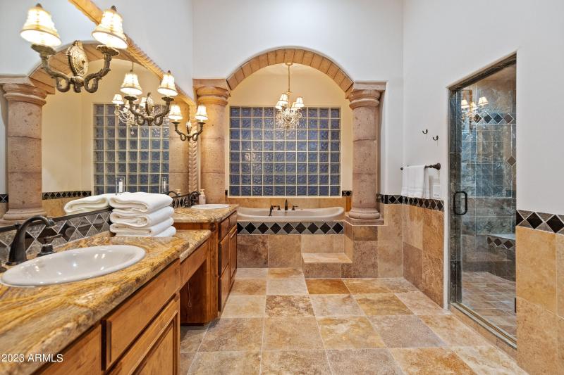 5529 W Pinnacle Hill Dr (small)-45