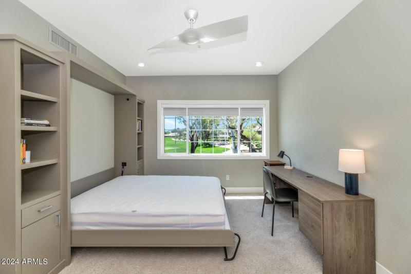 7710 E Gainey Ranch Rd-large-021-039-771