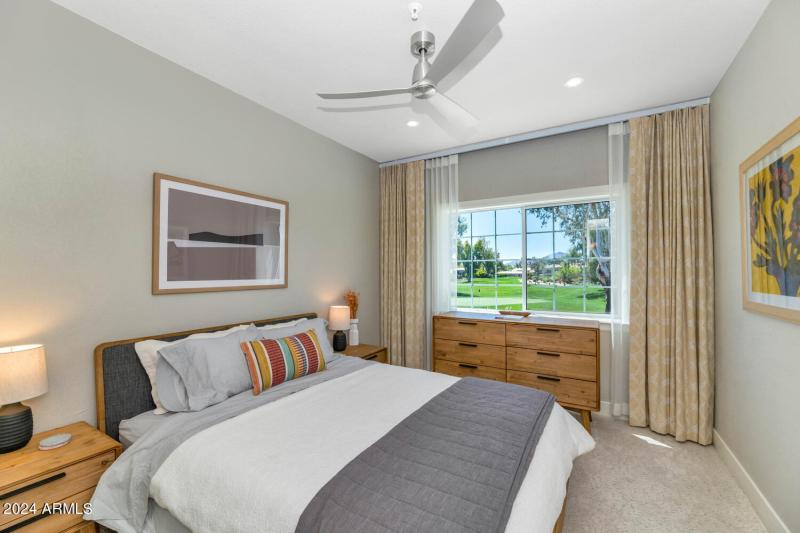 7710 E Gainey Ranch Rd-large-022-042-771