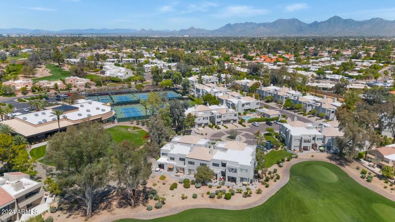 7710 E Gainey Ranch Rd-large-026-005-771