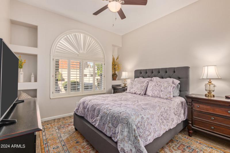 Guest Bedroom 2 with Queen