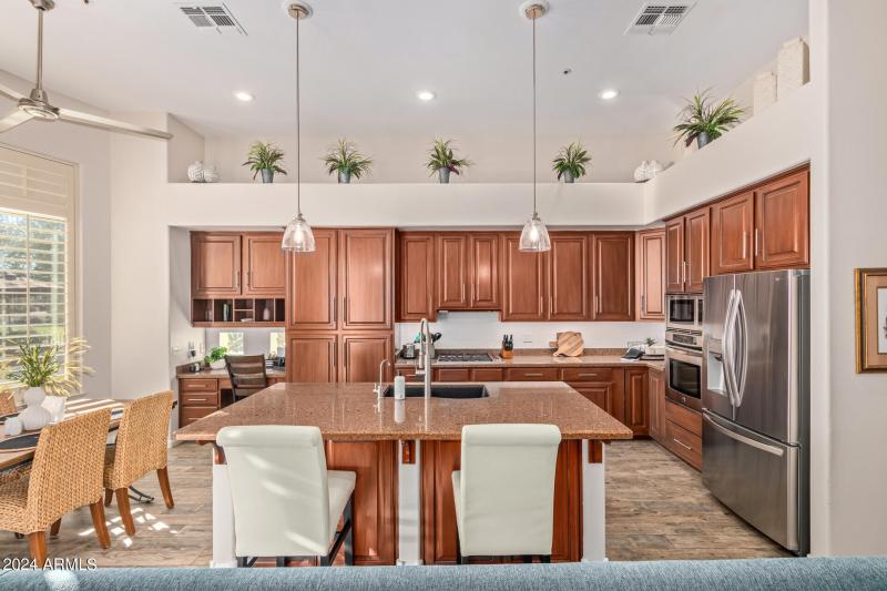 Breakfast Bar on Island