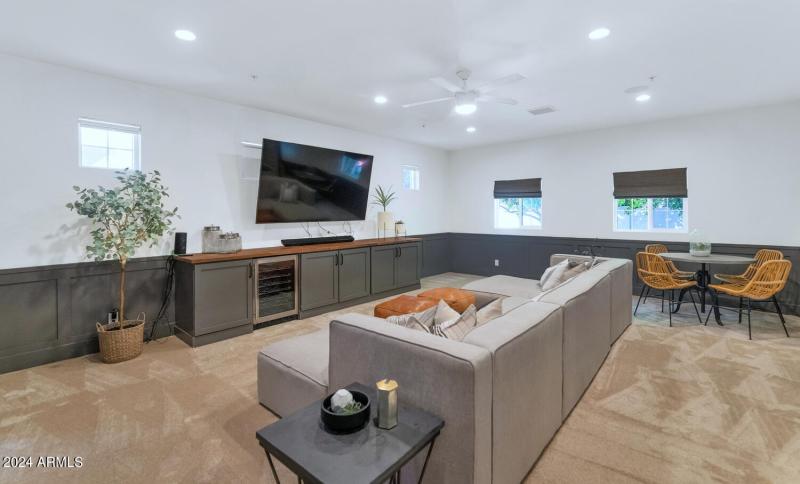 8313 E Carol Way-large-025-071-8313 E Ca