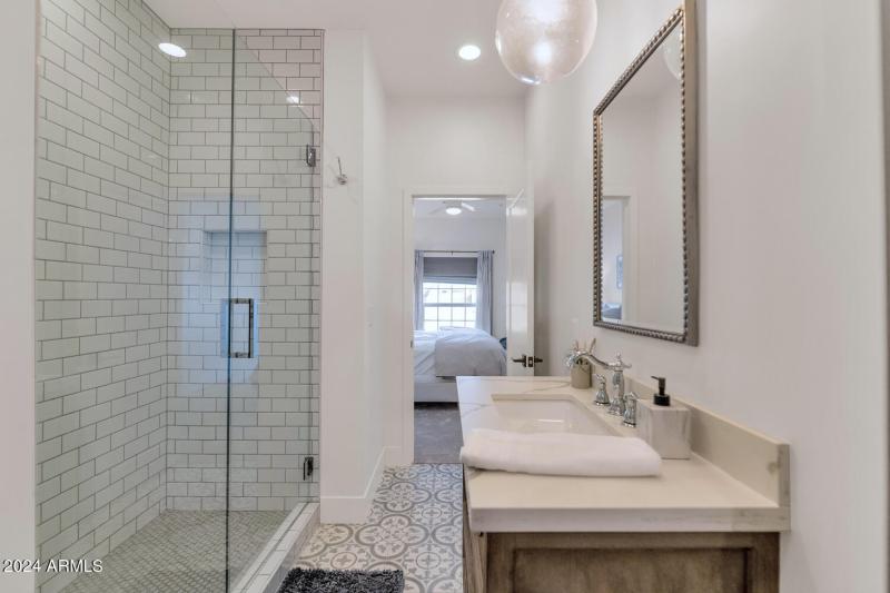 8313 E Carol Way-large-027-087-8313 E Ca