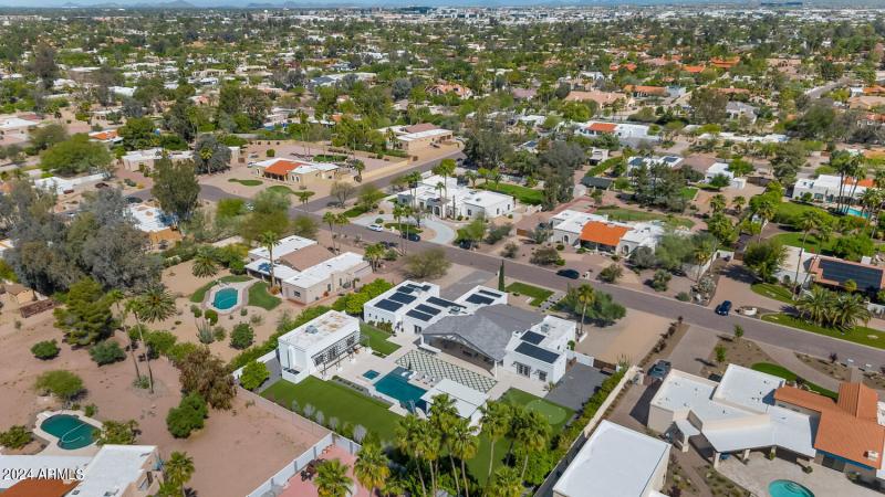 8313 E Carol Way-large-050-046-8313 E Ca