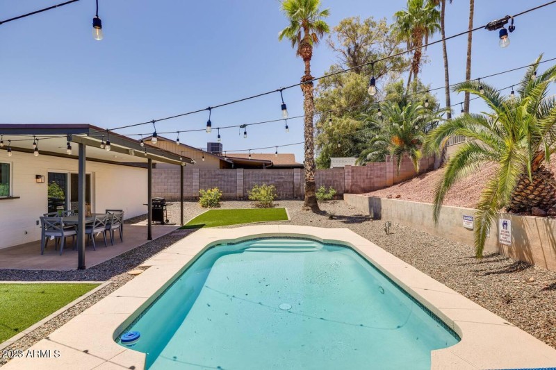 Pool area 2