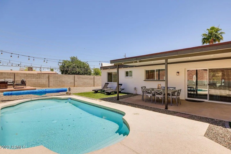 Pool area