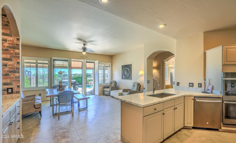 Open Kitchen