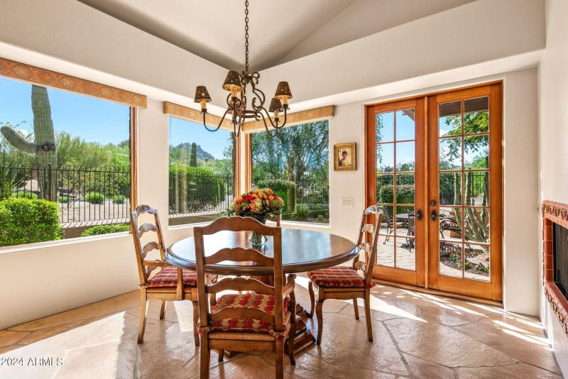 19-web-or-mls-Dining Room Views