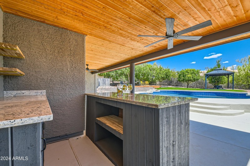 17418 E La Pasada Patio
