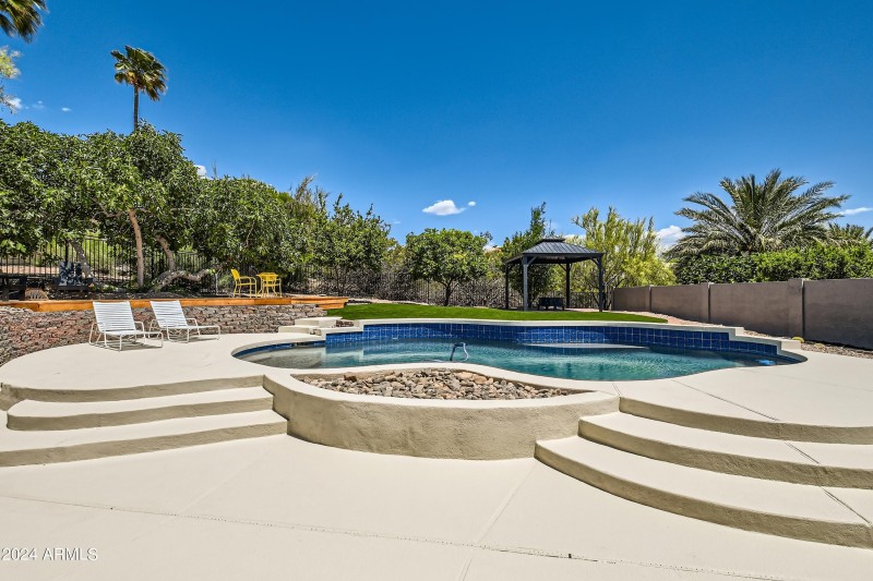 17418 E La Pasada Pool