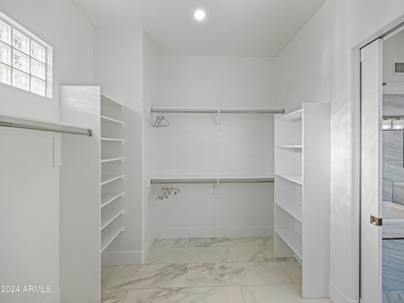 Walk -in closet