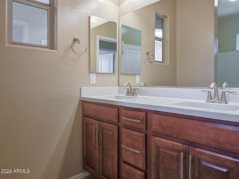 Flamingo guest bath