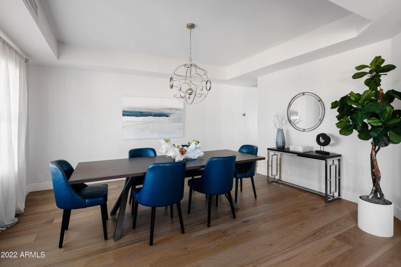 LAKOTKO_6602NPrayingMonkRd_WEB-2