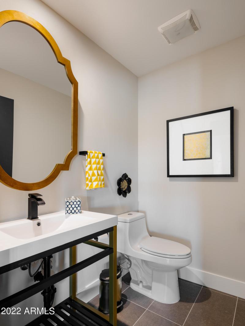 LAKOTKO_6602NPrayingMonkRd_WEB-3