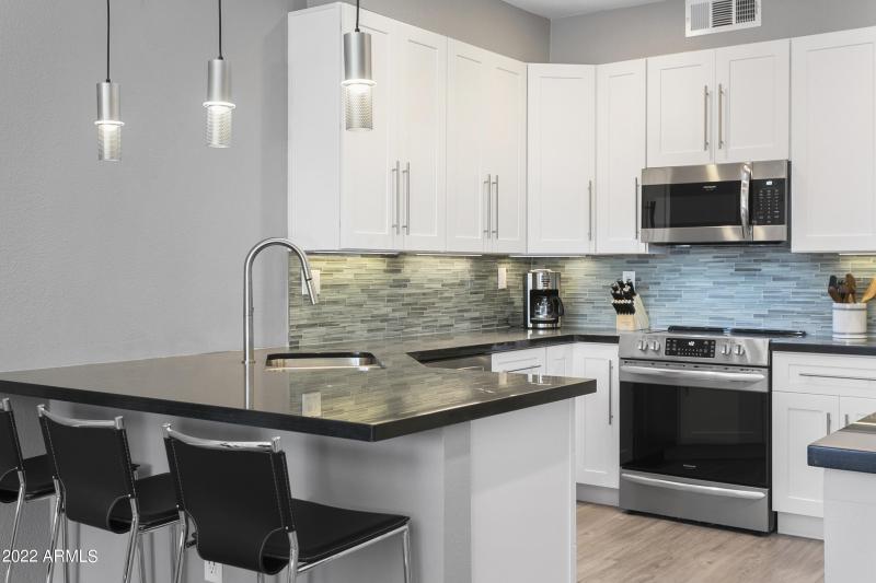 7700EGaineyRanch206-013