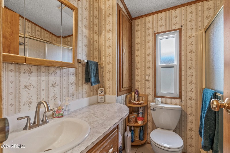 19_17200_W_Bell_L62475_mls