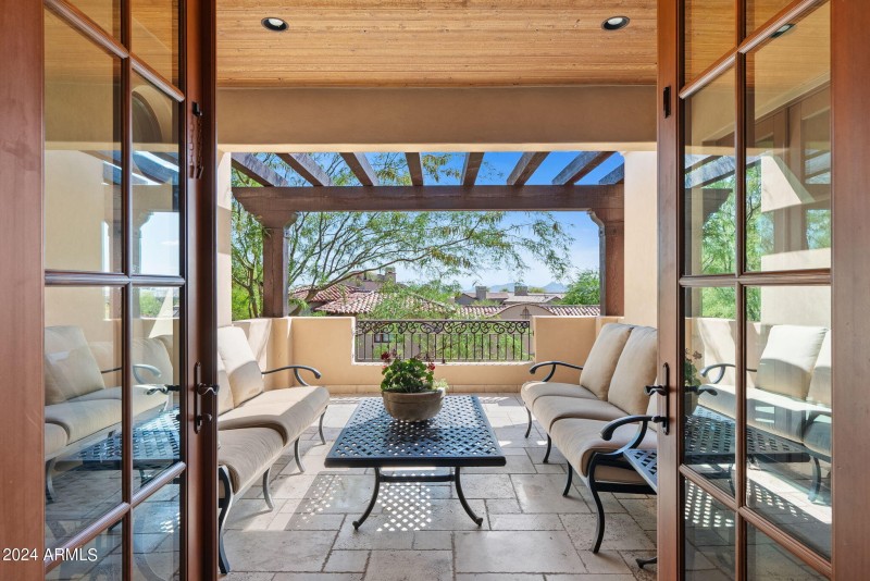 Upstairs covered patio