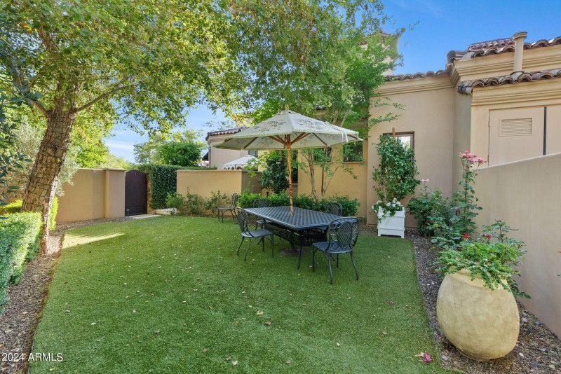 Side patio