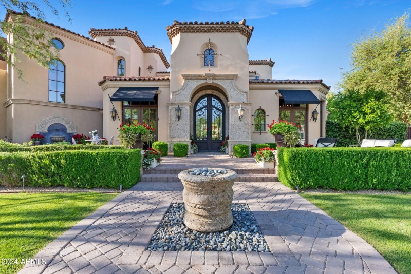 Elegant Entry
