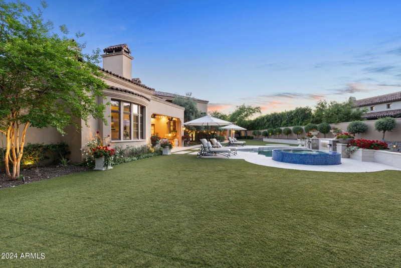 101-web-or-mls-9926-e-kemper-way