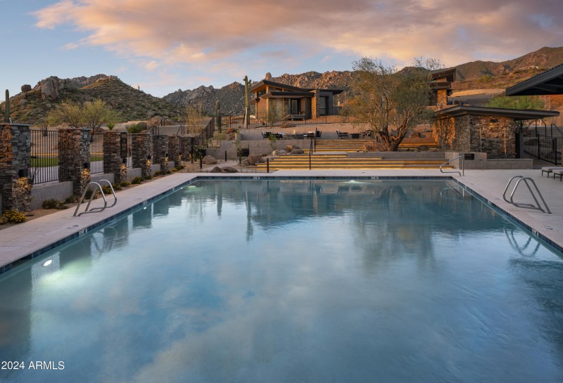 Sereno_Canyon_MHL_Pool_8220_conversion1
