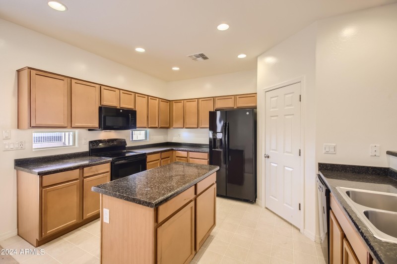 11 Kitchen