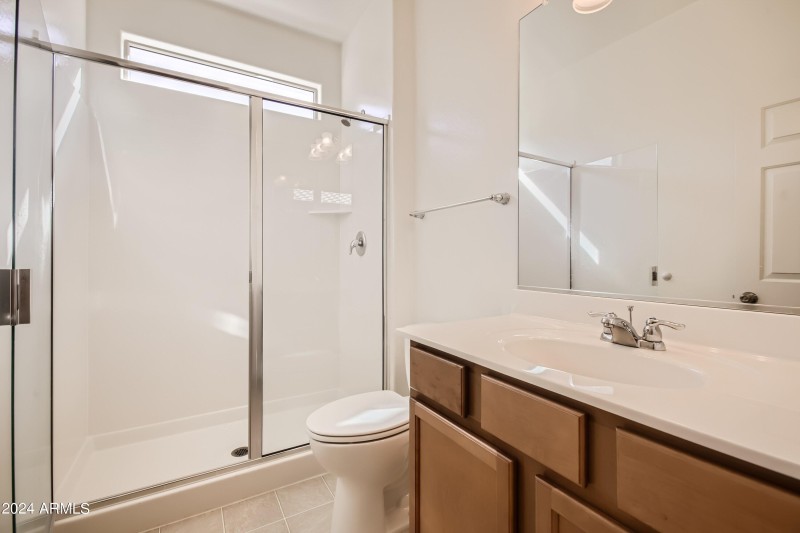 39 Casita Bathroom