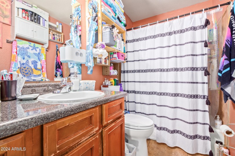 Unit 1 Bathroom