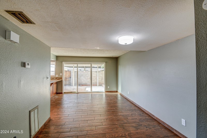 Dining Area 1