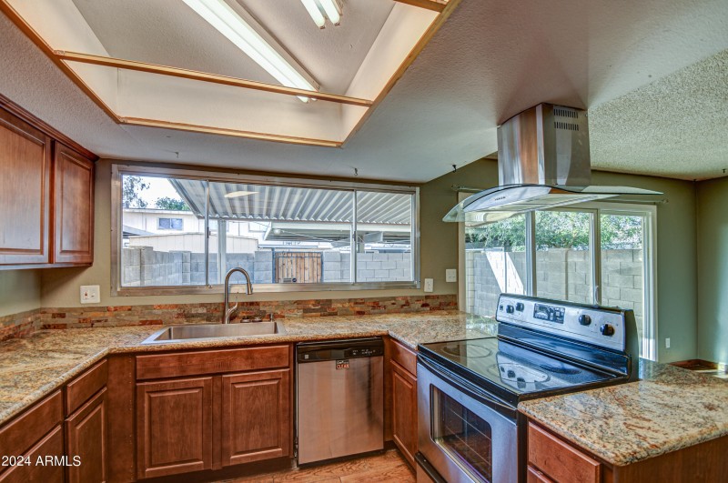 Kitchen 5