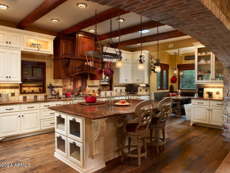 ranch house