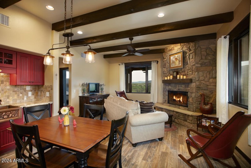 Farmhouse LRb 1580