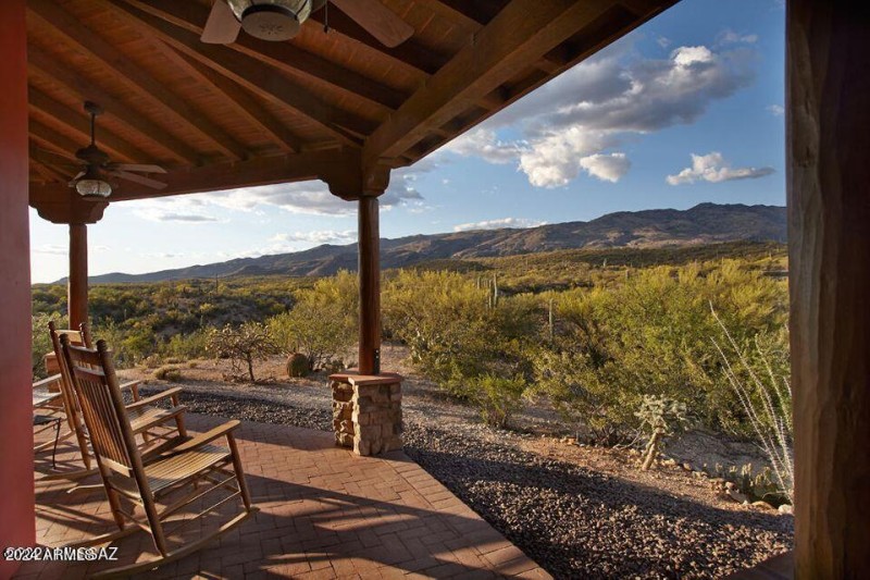 RCR El Ranchito Front Porch