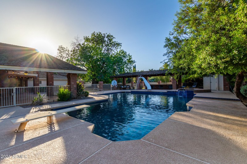Diving Pool