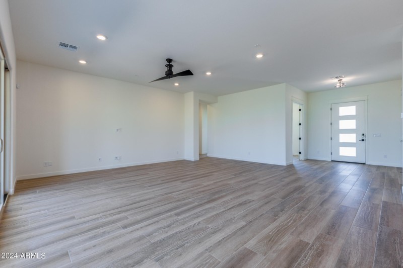 723 N Moon Rd-12