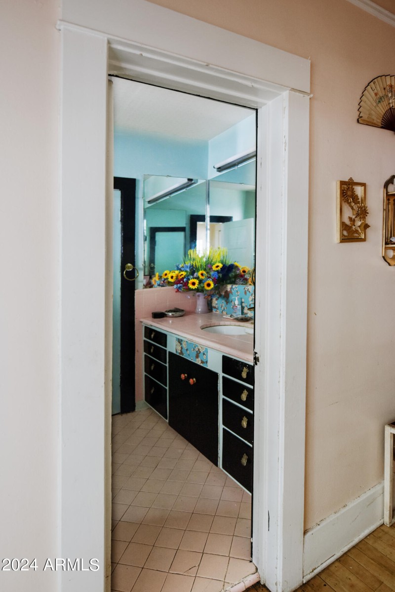 DOWNSTAIRS BATH