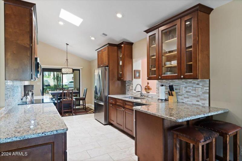 Marvelous Kitchen & Quick Counter