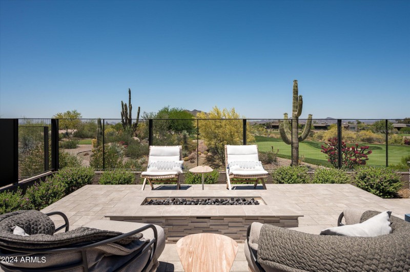 Firepit seating area