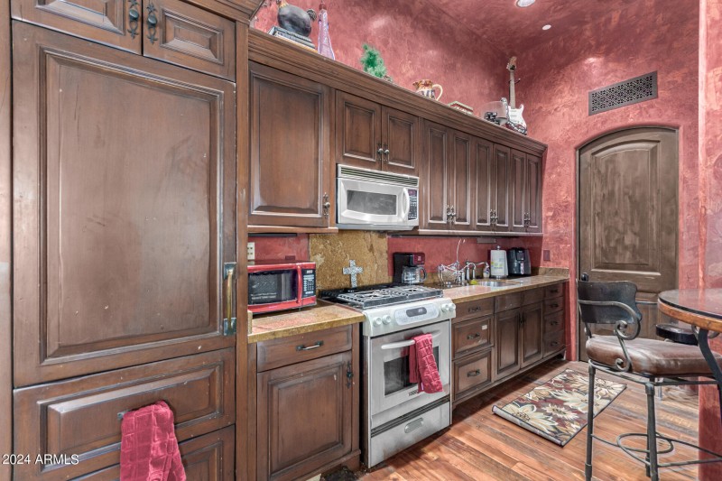 Guest house kitchen