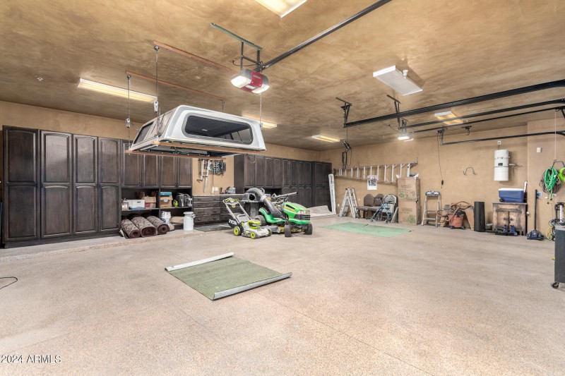 3 car garage