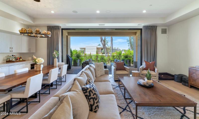 2 Biltmore Estates Dr-large-014-018-2 Bi