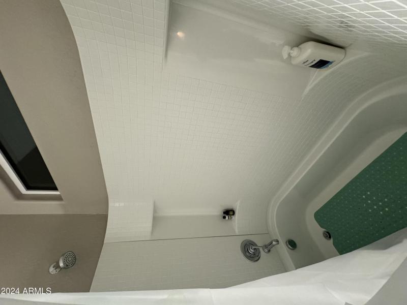 23B4DAAD-8278-4733-B052-1B9B9E3967FF